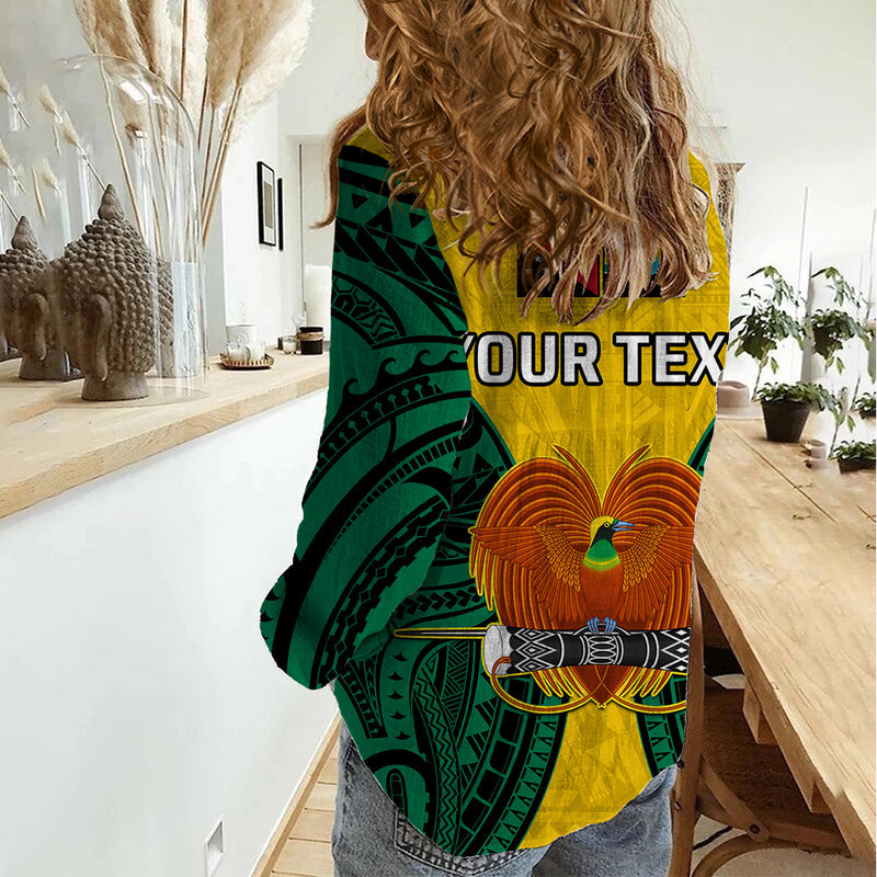 (Custom Personalised) Papua New Guinea Hela Province Mix Coat Of Arms Polynesian Art Women Casual Shirt