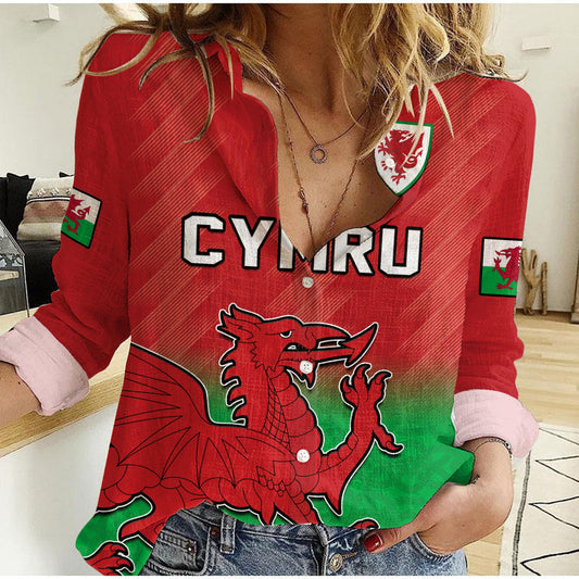 (Custom Text And Number) Wales Football World Cup 2022 Come On Cymru Yma O Hyd Women Casual Shirt