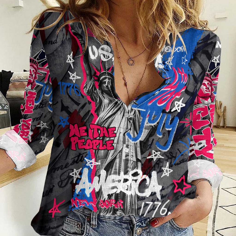 4th of July Graffiti with Statue of Liberty and American Independence Street Art Design Women Casual Shirt